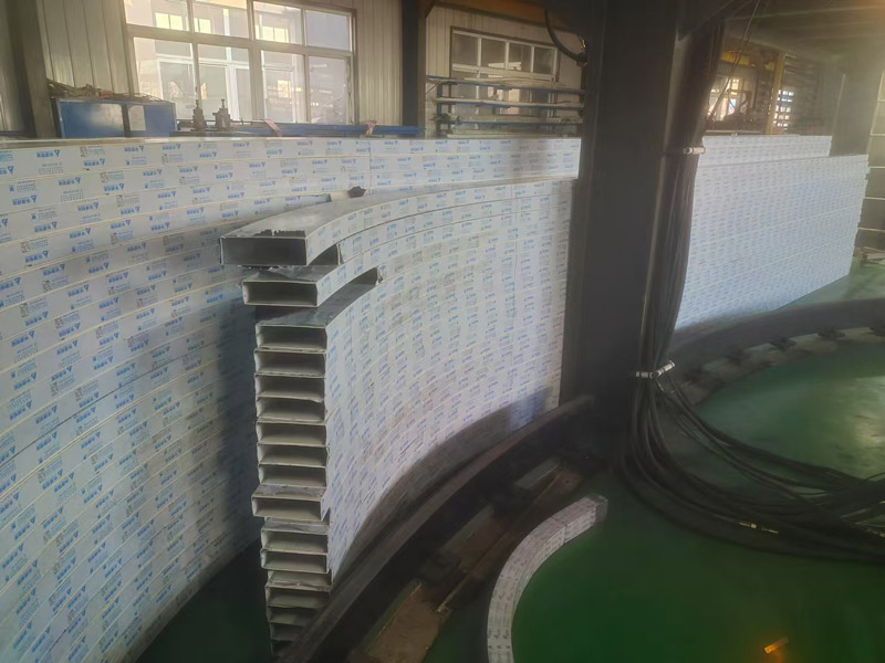 北京幕墻型材拉彎加工設(shè)備的選型與維護：確保加工精度與生產(chǎn)效率的關(guān)鍵因素